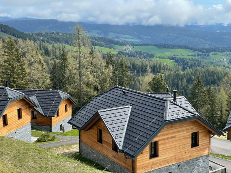 Die Tomtegl Bergchalets auf der Hochrindl/ Kärnten in Österreich