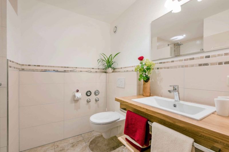 Ferienwohnung Beim Paulfischer - Eckbankerl direkt am Chiemsee in Chieming