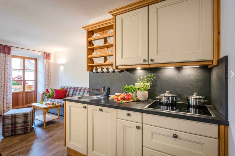 Ferienwohnung Beim Paulfischer - Eckbankerl direkt am Chiemsee in Chieming