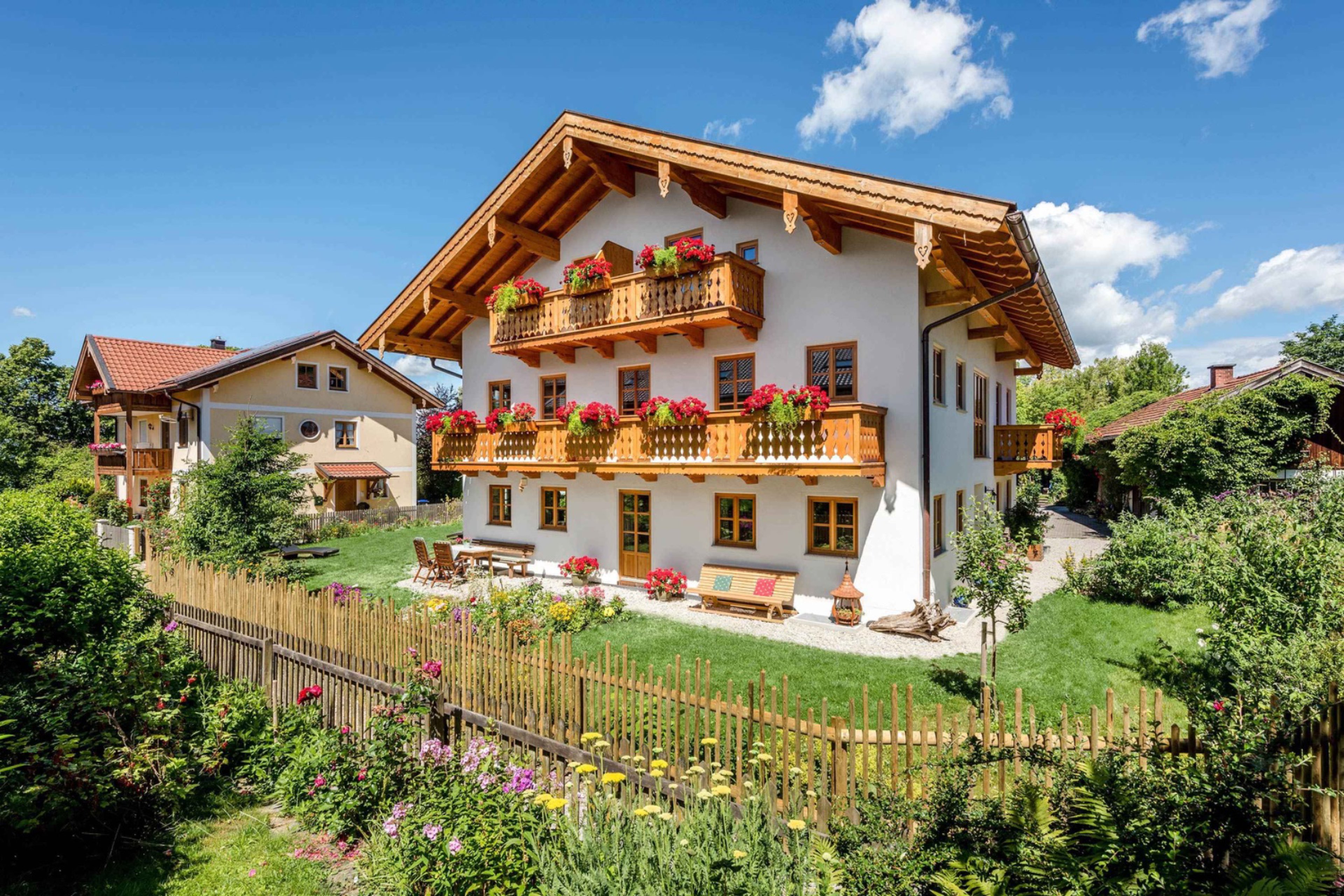 Ferienwohnung Beim Paulfischer - Eckbankerl direkt am Chiemsee